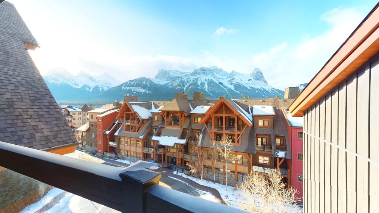 Spectacular Penthouse With Amazing Views, Indoor Pool And Hot Tub Hotel Canmore Eksteriør billede