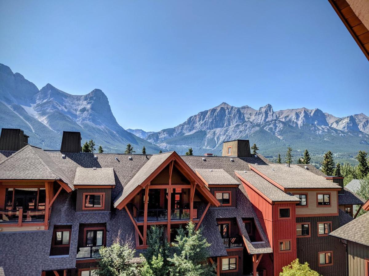 Spectacular Penthouse With Amazing Views, Indoor Pool And Hot Tub Hotel Canmore Eksteriør billede